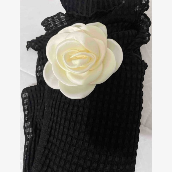 Black Beach Sarong Skirt with Flower Detail Stretchy Semi-Sheer - Picture 10 of 10